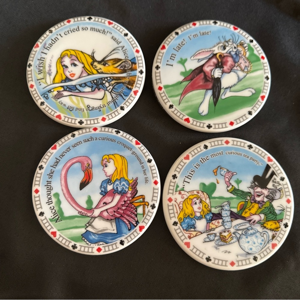 Alice in Wonderland Ceramic Coasters Set  (4) Cardew Designs  in Original Box